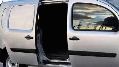 Mercedes-Benz Benz Citan Furgão 110 CDI/27 2019 - 16500 EUR, 160000 km - AUTO.MOTO.pt - 160000km - foto 19 de 28