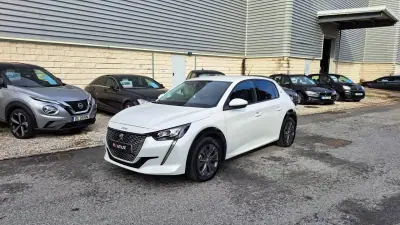 Peugeot e-208 2021 - 16480 EUR, 40817 km - AUTO.MOTO.pt - 40817km - foto 9 de 56