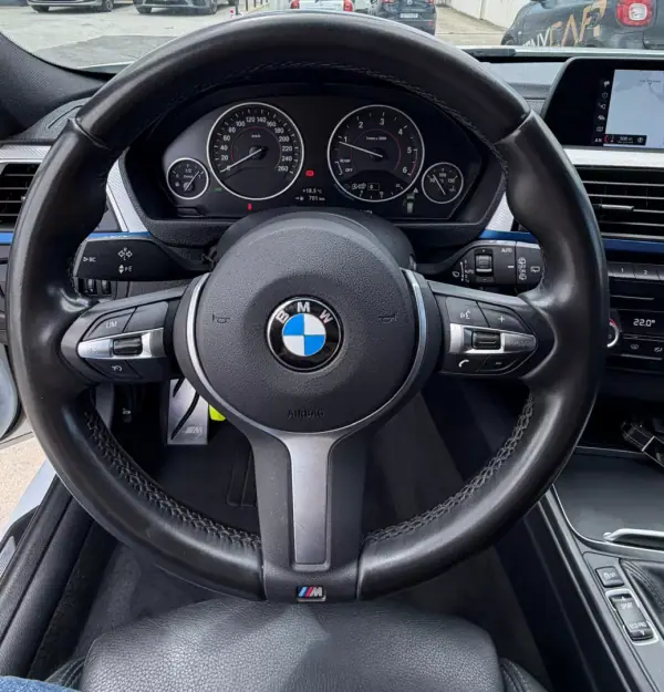 BMW 320 2019 - 24900 EUR, 152000 km - AUTO.MOTO.pt - 152000km - foto 18 de 34