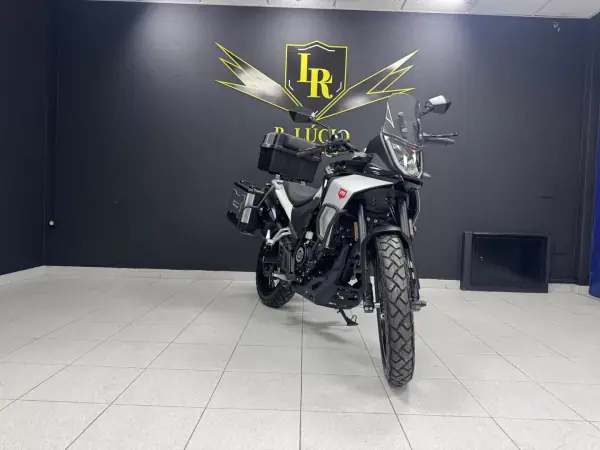 2025 - 3690 EUR, 0 km - AUTO.MOTO.pt - foto 2 de 23
