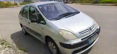 Citroën Xsara Picasso 2004 - 2550 EUR, 200650 km - AUTO.MOTO.pt - 200650km - foto 2 de 11