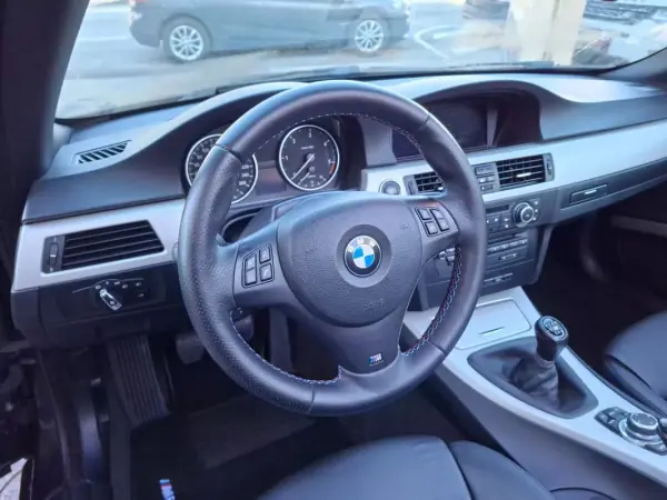 BMW 320 2010 - 14900 EUR, 220000 km - AUTO.MOTO.pt - 220000km - foto 18 de 42