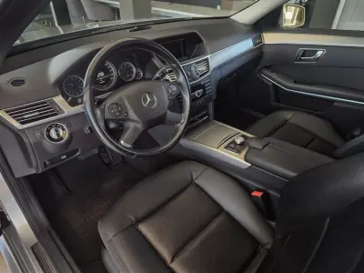 Mercedes-Benz E 200 2012 - 13990 EUR, 241526 km - 241526km - foto 8 de 25