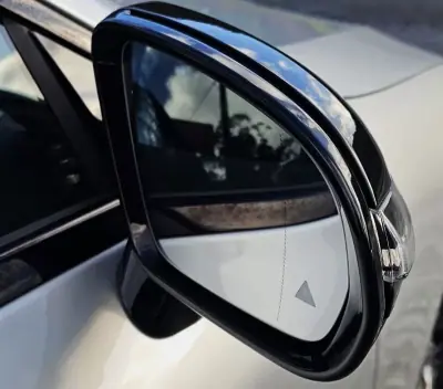 Mercedes-Benz E 220 2017 - 34999 EUR, 180000 km - AUTO.MOTO.pt - 180000km - foto 25 de 45