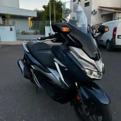 Honda Forza ABS 2019 - 3500 EUR, 80000 km - AUTO.MOTO.pt - 80000km - foto 7 de 7