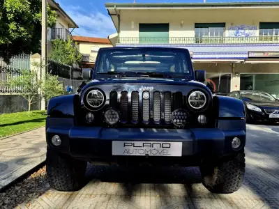 Jeep Wrangler Unlimited 2010 - 39000 EUR, 169000 km - AUTO.MOTO.pt - 169000km - foto 3 de 26