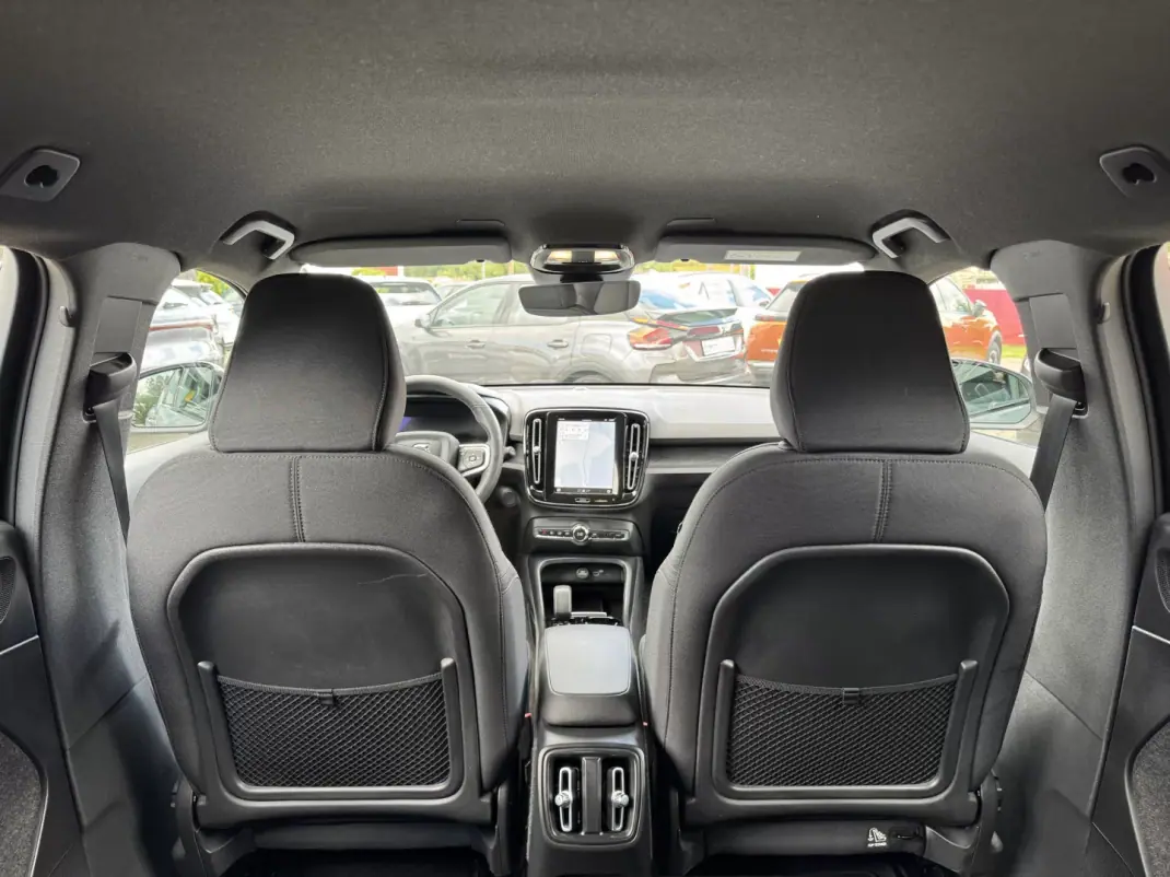 Volvo XC 40 2023 - 28500 EUR, 58000 km - AUTO.MOTO.pt - 58000km - foto 17 de 38