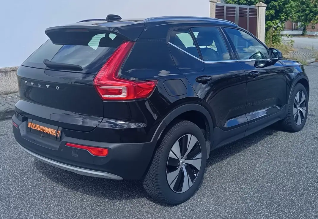 Volvo XC 40 2020 - 26990 EUR, 79100 km - 79100km - foto 6 de 21