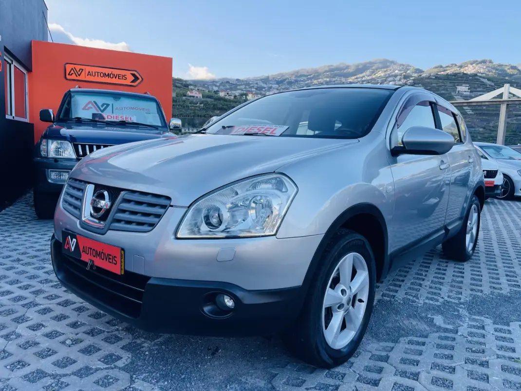 Nissan Qashqai 2008 - 8950 EUR, 222875 km - AUTO.MOTO.pt - 222875km - foto 3 de 12