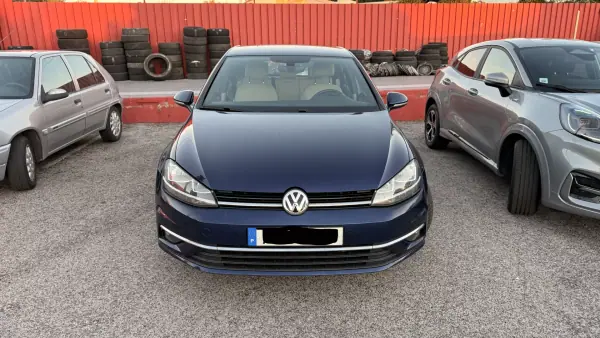 Volkswagen Golf 2018 — foto 3 de 3