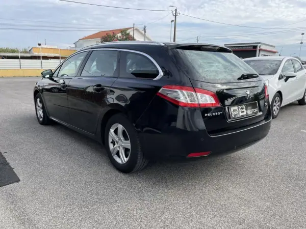 Peugeot 508 SW 2013 - 9900 EUR, 227000 km - AUTO.MOTO.pt - 227000km - foto 5 de 12