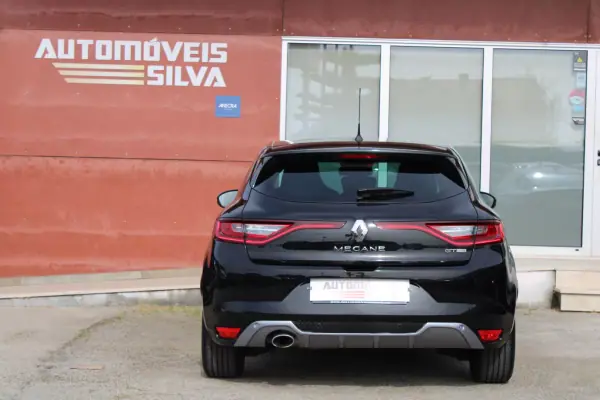 Renault Mégane 2021 - 16490 EUR, 165000 km - AUTO.MOTO.pt - 165000km - foto 8 de 30