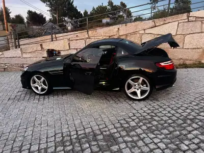 Mercedes-Benz SLK 250 2012 - 25000 EUR, 140000 km - AUTO.MOTO.pt - 140000km - foto 16 de 19