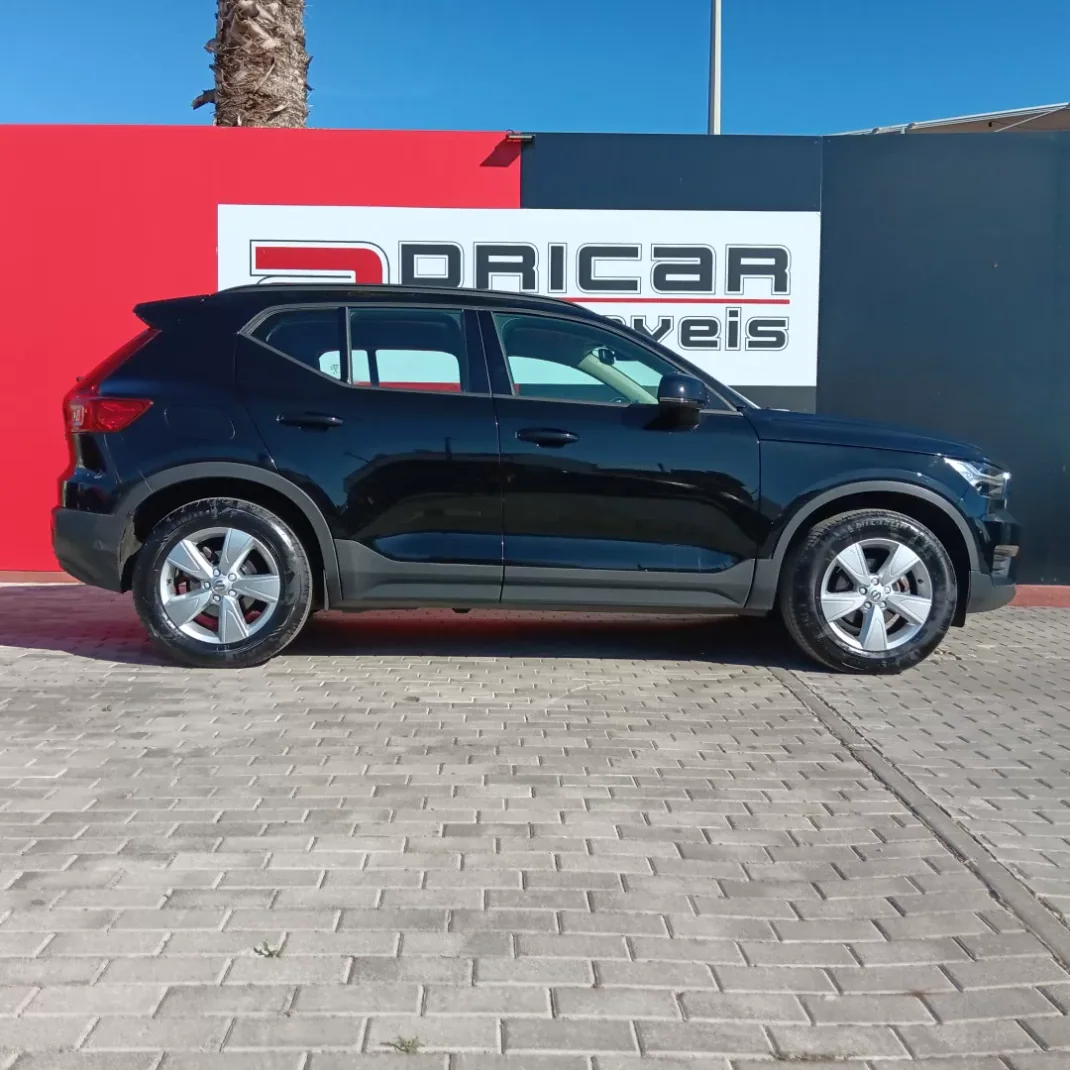 Volvo XC 40 2022 - 24500 EUR, 108137 km - AUTO.MOTO.pt - 108137km - foto 6 de 19