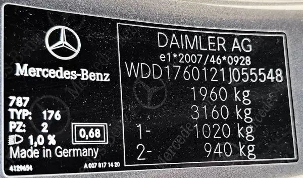 Mercedes-Benz A 180 2013 - 16500 EUR, 180000 km - AUTO.MOTO.pt - 180000km - foto 11 de 20