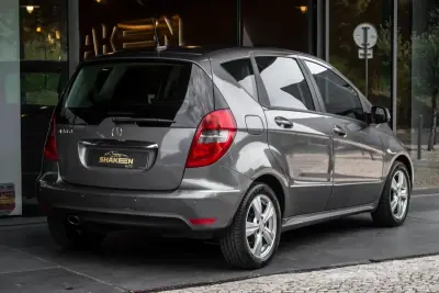 Mercedes-Benz A 160 2009 - 6890 EUR, 111084 km - AUTO.MOTO.pt - 111084km - foto 4 de 34