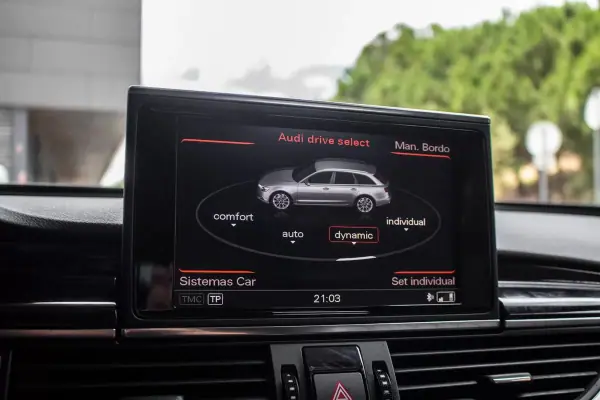 Audi RS6 Avant 2013 - 59900 EUR, 109461 km - AUTO.MOTO.pt - 109461km - foto 43 de 46