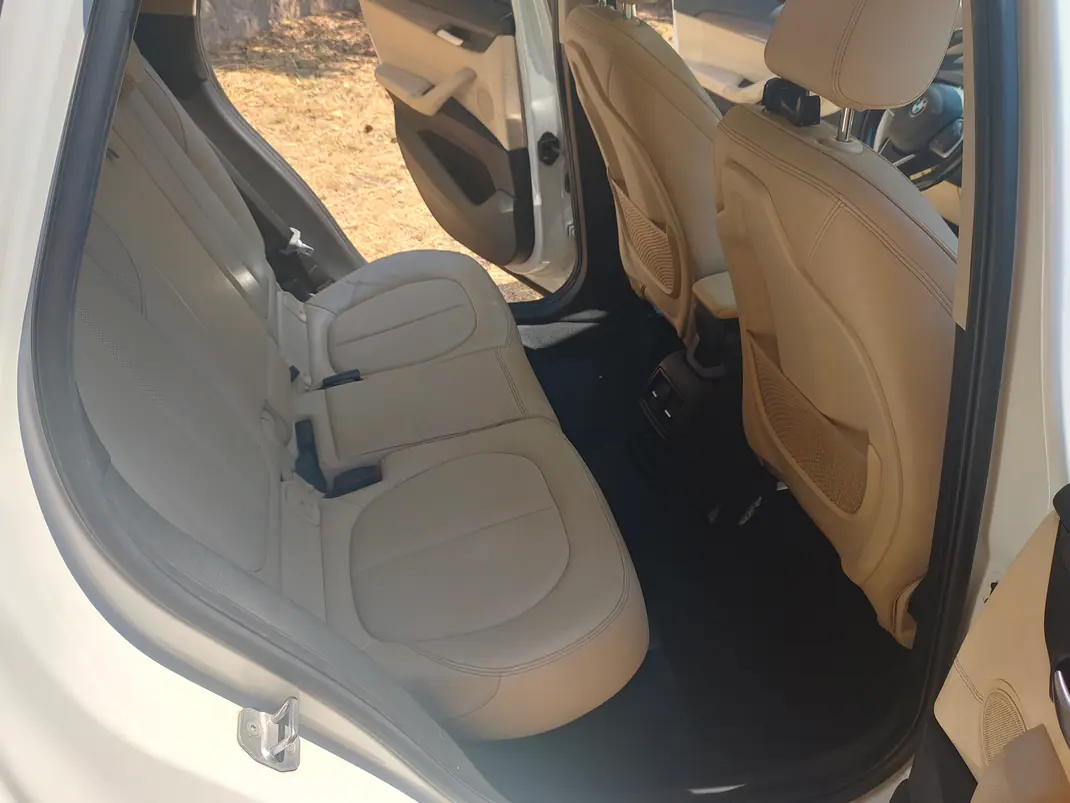 BMW X1 2016 - 15000 EUR, 220000 km - AUTO.MOTO.pt - 220000km - foto 7 de 15