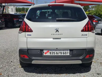Peugeot 3008 2016 - 13550 EUR, 128500 km - AUTO.MOTO.pt - 128500km - foto 7 de 38