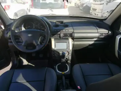Land Rover Freelander 2005 - 8000 EUR, 248000 km - 248000km - foto 6 de 9