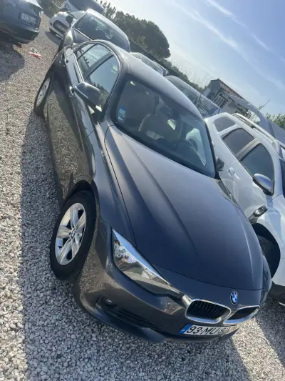 BMW 316 2012 - 12999 EUR, 169000 km - AUTO.MOTO.pt - 169000km - foto 2 de 7