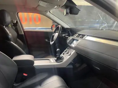 Land Rover Range Rover Evoque 2016 - 16999 EUR, 105000 km - AUTO.MOTO.pt - 105000km - foto 32 de 49