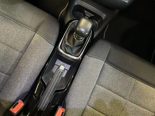 Citroën C4 Cactus 2018 - 12990 EUR, 140000 km - 140000km - foto 25 de 54