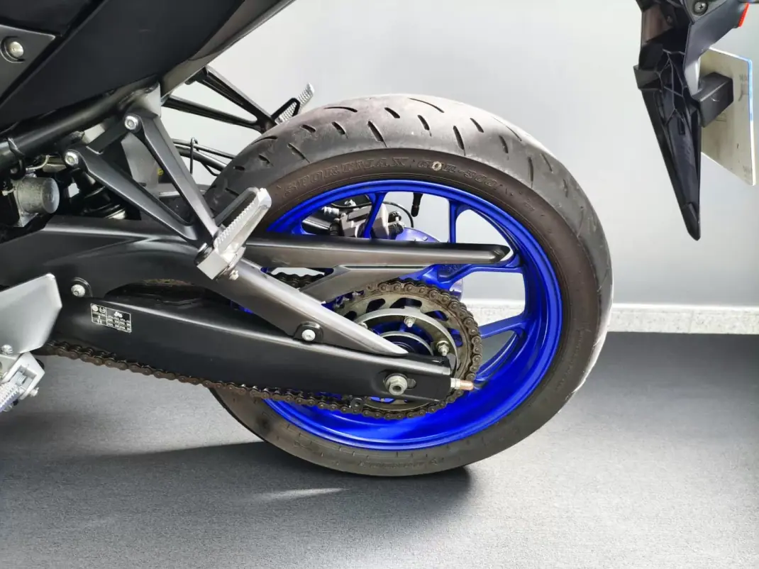 Yamaha MT 03 2023 - 5500 EUR, 7500 km - 7500km - foto 15 de 25