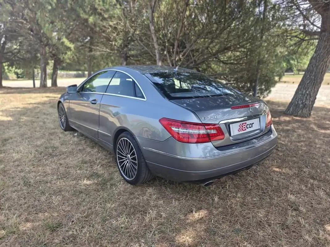 Mercedes-Benz E 220 2010 - 15499 EUR, 202000 km - 202000km - foto 9 de 35