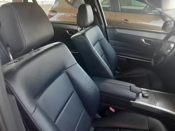Mercedes-Benz E 200 2016 - 20900 EUR, 180000 km - AUTO.MOTO.pt - 180000km - foto 8 de 10