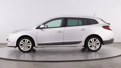 Renault Mégane Sport Tourer 2010 - 4950 EUR, 195235 km - AUTO.MOTO.pt - 195235km - foto 8 de 22
