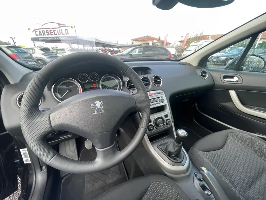 Peugeot 308 2009 - 7750 EUR, 233375 km - AUTO.MOTO.pt - 233375km - foto 8 de 19