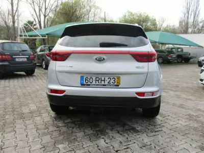 Kia Sportage 2016 - 11990 EUR, 249000 km - foto 6 de 26