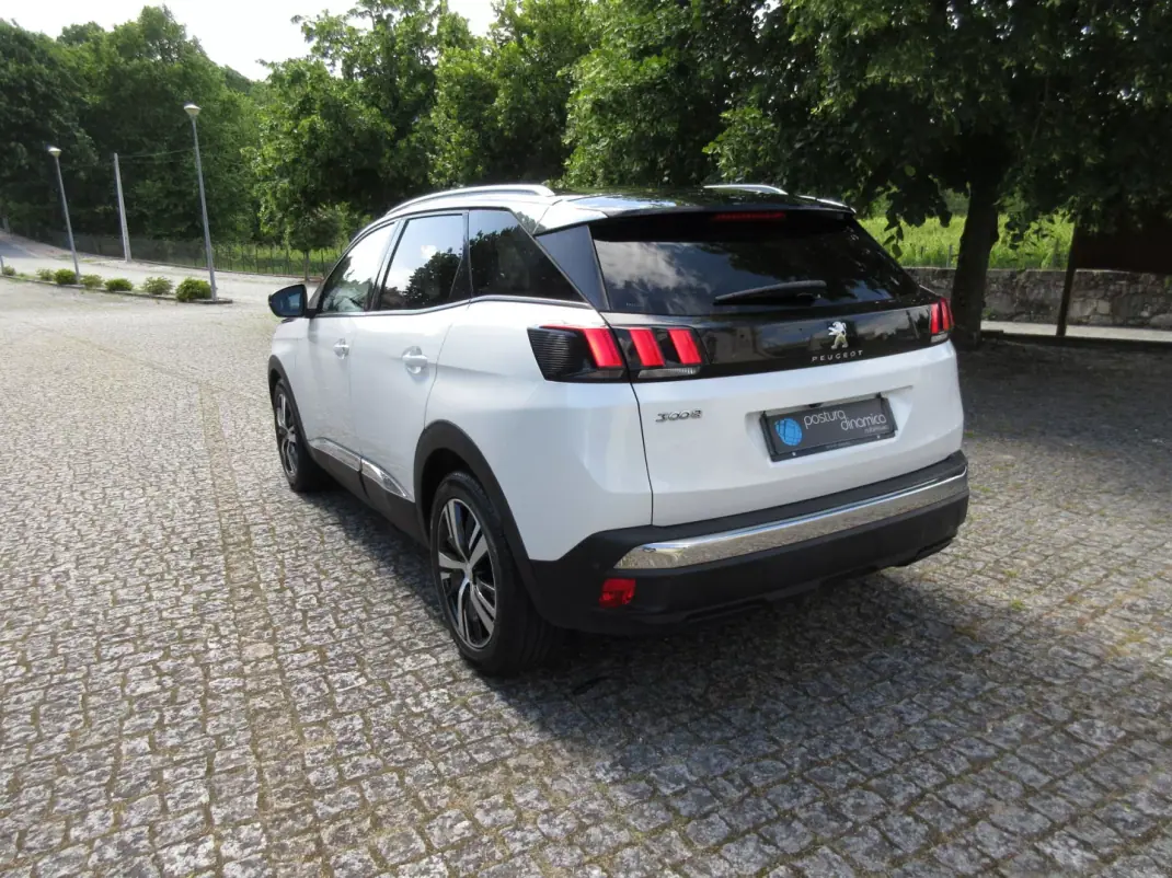 Peugeot 3008 2017 - 18990 EUR, 159000 km - AUTO.MOTO.pt - 159000km - foto 6 de 38