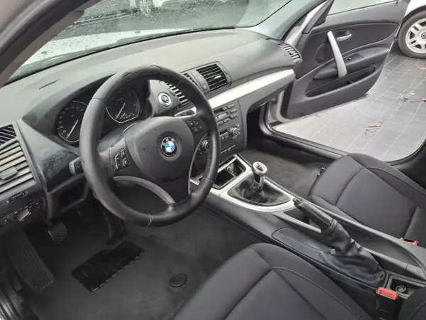 BMW 120 2009 - 10950 EUR, 159122 km - AUTO.MOTO.pt - 159122km - foto 15 de 17
