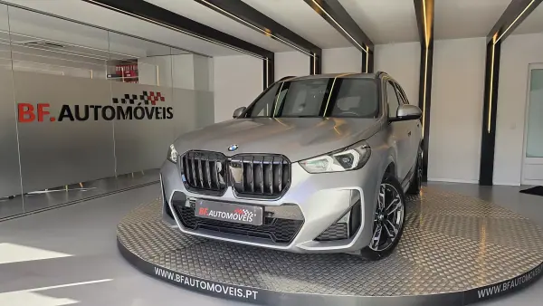 BMW X1 18 d sDrive Pack M Auto 2022 Diesel — 77 823 km BMW X1 2022