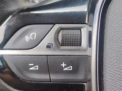 Peugeot 208 2020 - 11900 EUR, 247697 km - AUTO.MOTO.pt - 247697km - foto 21 de 23