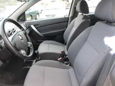 Chevrolet Aveo 2010 - 4900 EUR, 166000 km - AUTO.MOTO.pt - 166000km - foto 10 de 11