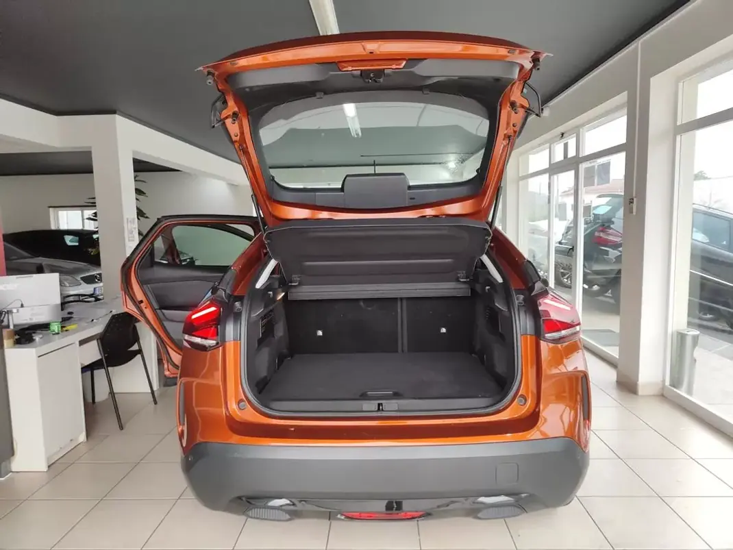 Citroën e-C4 2022 - 18500 EUR, 29900 km - AUTO.MOTO.pt - 29900km - foto 15 de 32