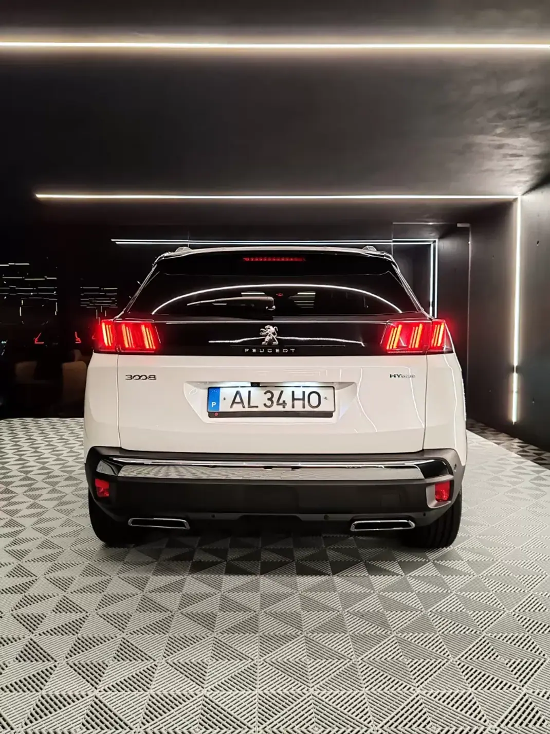 Peugeot 3008 2021 - 25750 EUR, 72000 km - AUTO.MOTO.pt - 72000km - foto 14 de 20