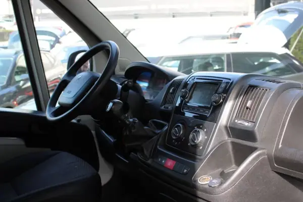 Peugeot Boxer 2.2 HDi 435 L4H3 2015 - 17900 EUR, 156932 km - AUTO.MOTO.pt - 156932km - foto 9 de 21