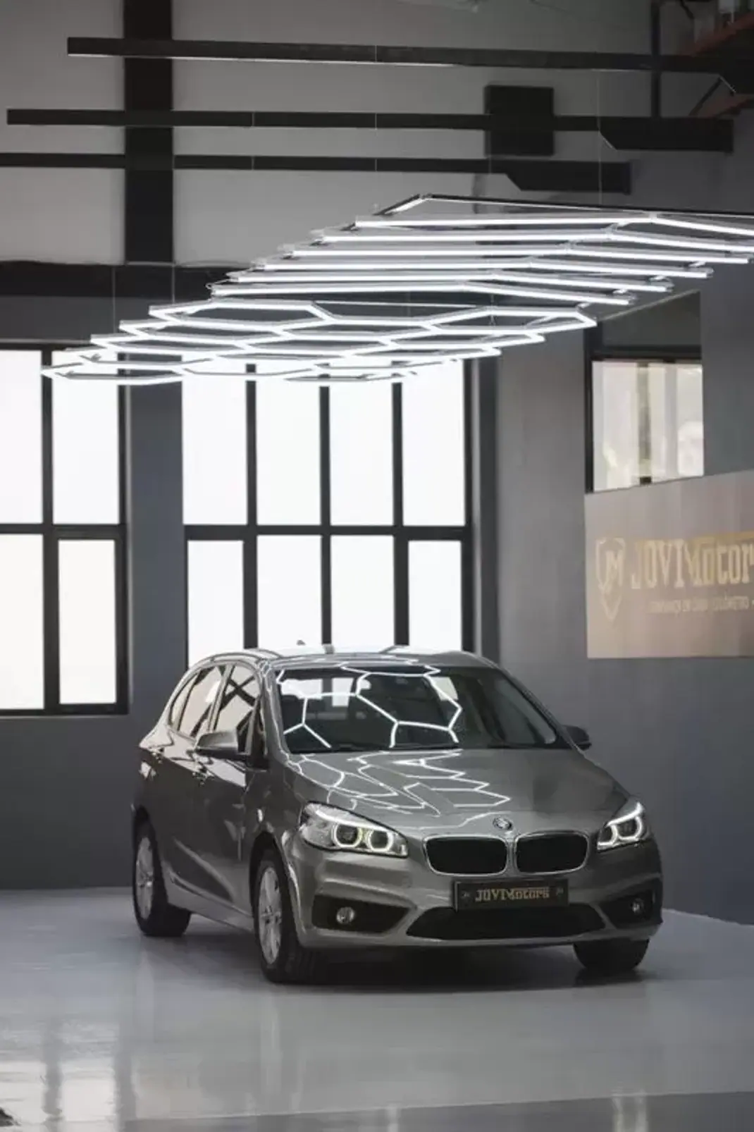 BMW 216 Active Tourer 2015 - 12750 EUR, 196513 km - AUTO.MOTO.pt - 196513km - foto 2 de 43