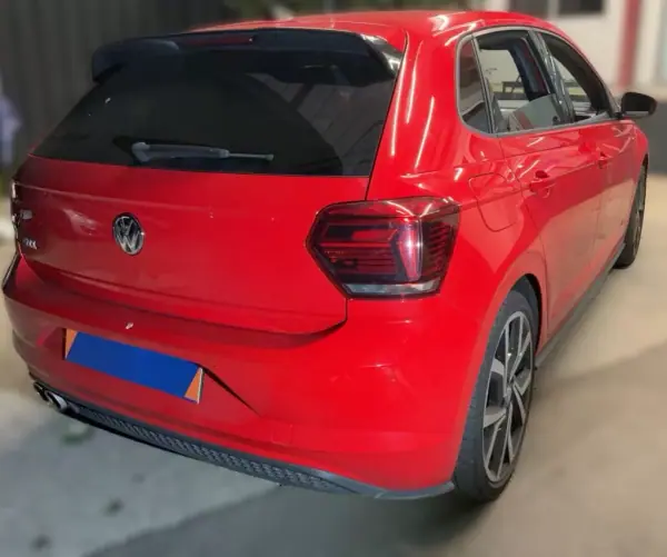 Volkswagen Polo 2019 - 21750 EUR, 150000 km - AUTO.MOTO.pt - 150000km - foto 3 de 12