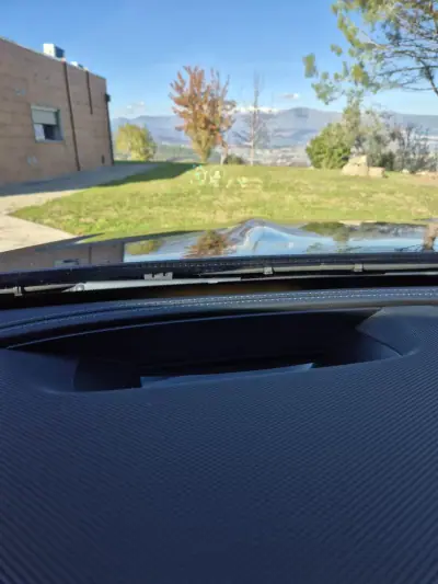 Mercedes-Benz E 300 2022 - 40000 EUR, 157000 km - AUTO.MOTO.pt - 157000km - foto 38 de 41