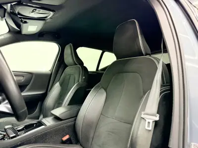 Volvo XC 40 2020 - 25999 EUR, 159000 km - AUTO.MOTO.pt - 159000km - foto 19 de 24