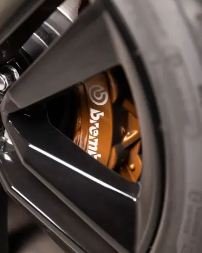 Ford Mustang 2016 - 47950 EUR, 107000 km - AUTO.MOTO.pt - 107000km - foto 11 de 25