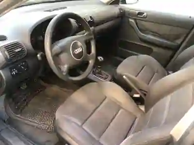 Audi A3 2001 - 2750 EUR, 311000 km - AUTO.MOTO.pt - 311000km - foto 6 de 10