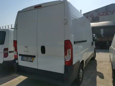 Peugeot 2017 - 14500 EUR, 199800 km - AUTO.MOTO.pt - 199800km - foto 4 de 6