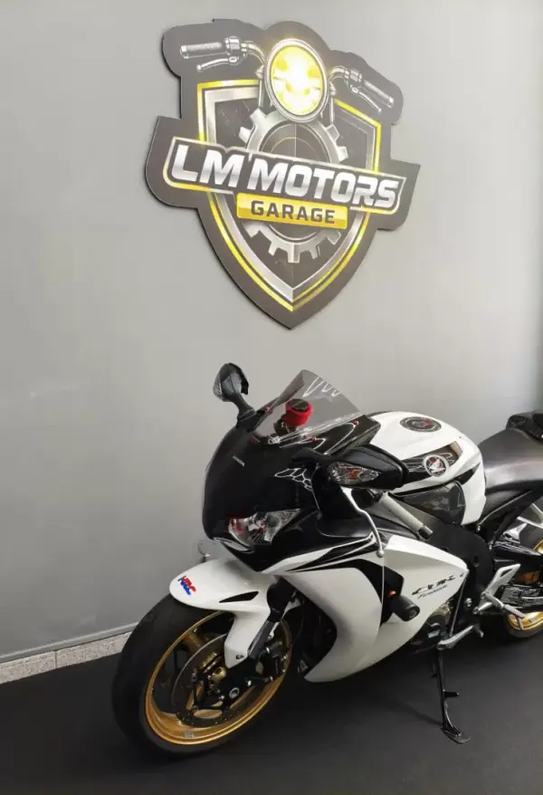 Honda CBR 1000RR 2009 - 7990 EUR, 46000 km - AUTO.MOTO.pt - 46000km - foto 13 de 32