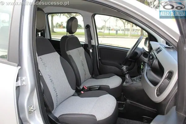 Fiat Panda 2017 - 7950 EUR, 92000 km - AUTO.MOTO.pt - 92000km - foto 17 de 28